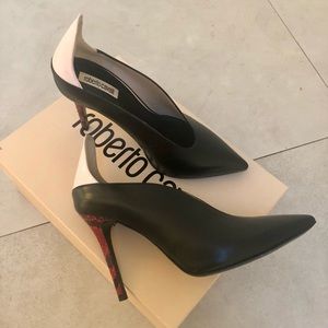 Roberto cavalli snake pumps